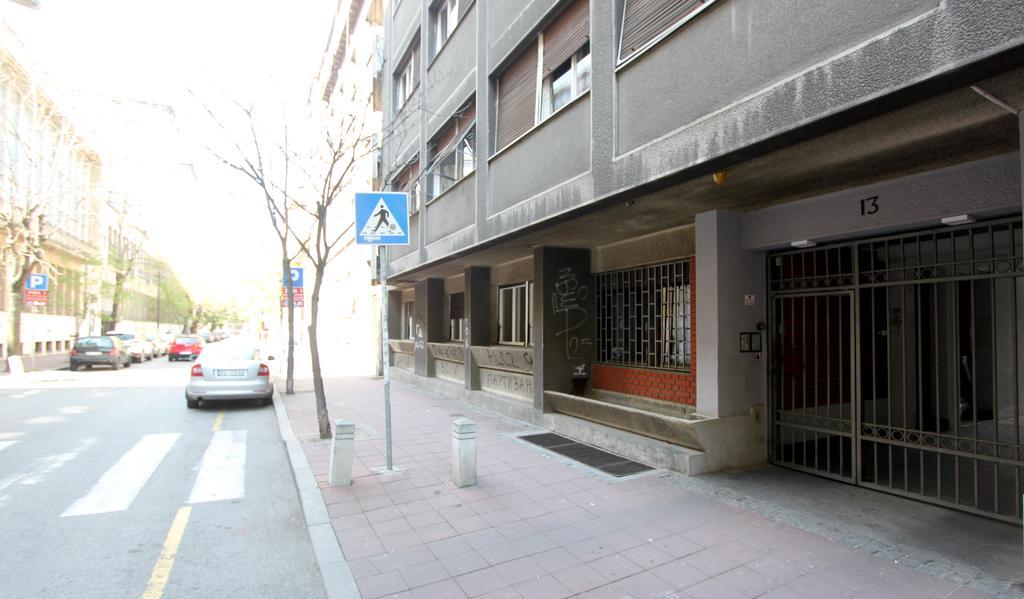 Apartamento Dream Apt With Parking Belgrado Exterior foto